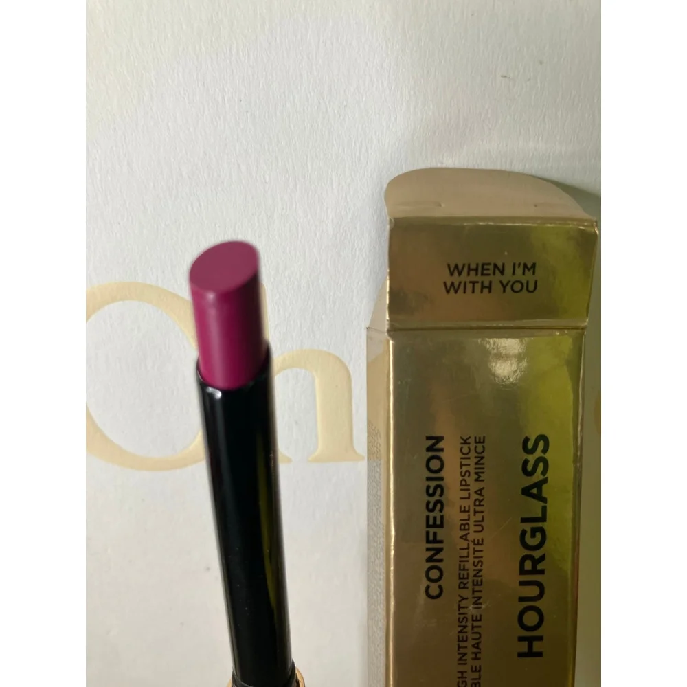 Hourglass Confession When I’m With U Lipstick